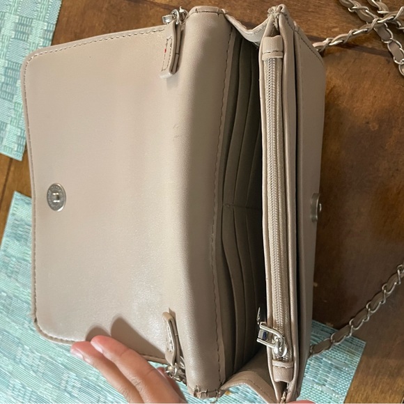 Bags - Picture 4 of 4